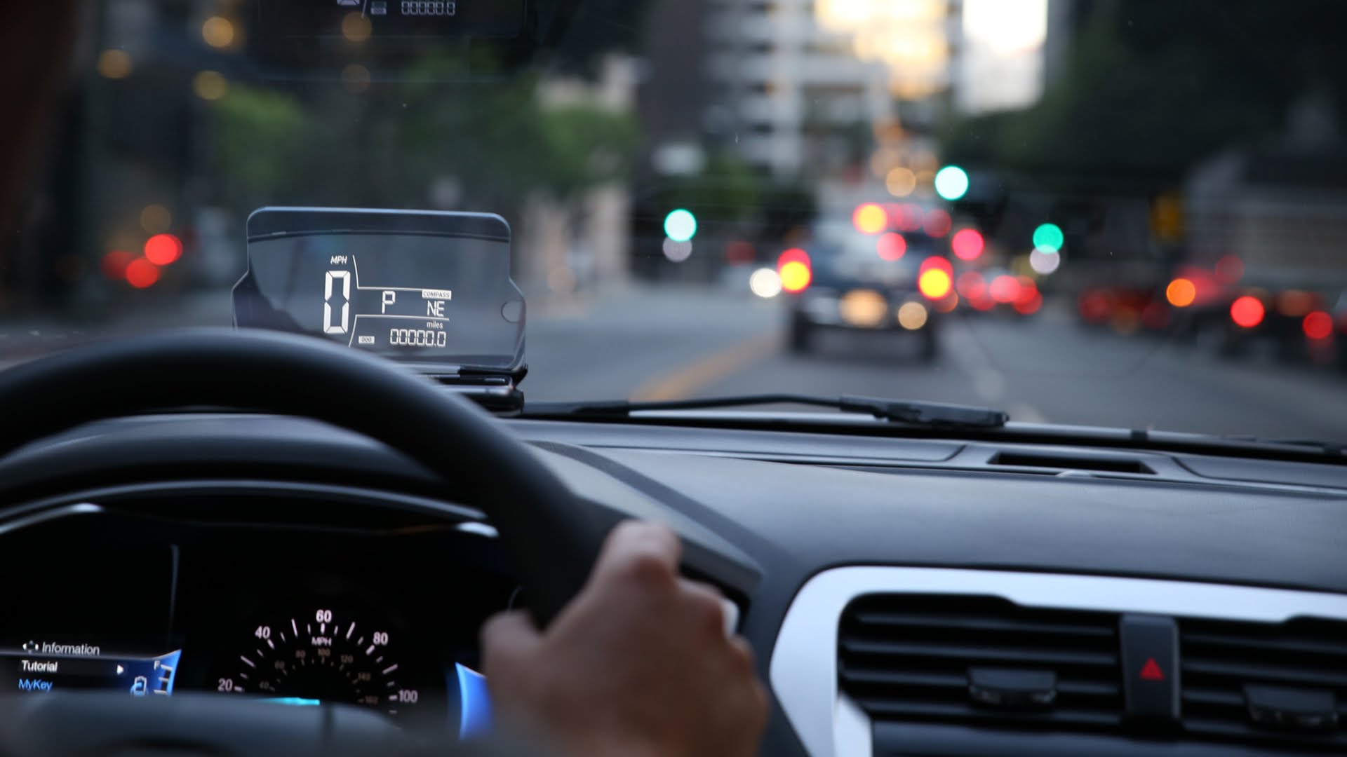 Head-up displays (HUDs) in cars: what are they?